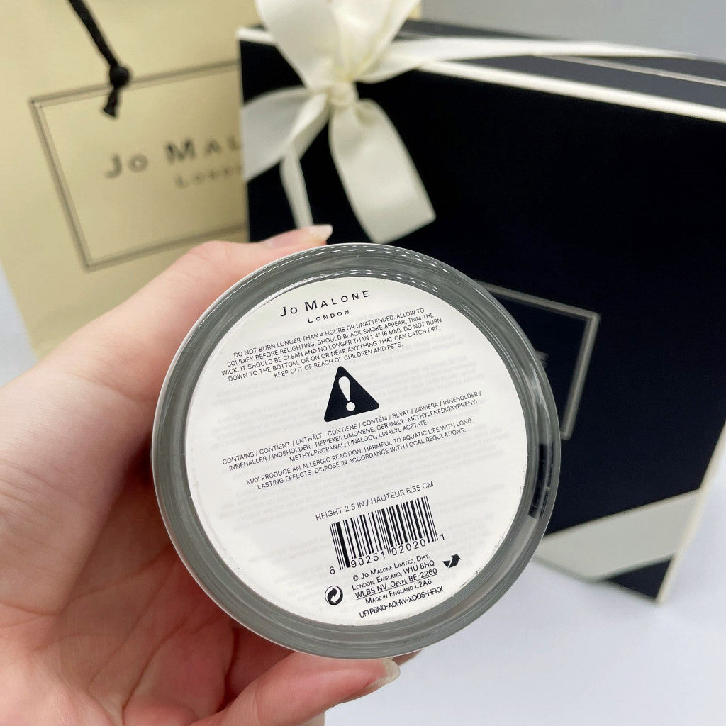 J0 MaIone Wild Bluebell / Orange Blossom / Red Roses Scented Candle Set (Square Box) With Paper Bag