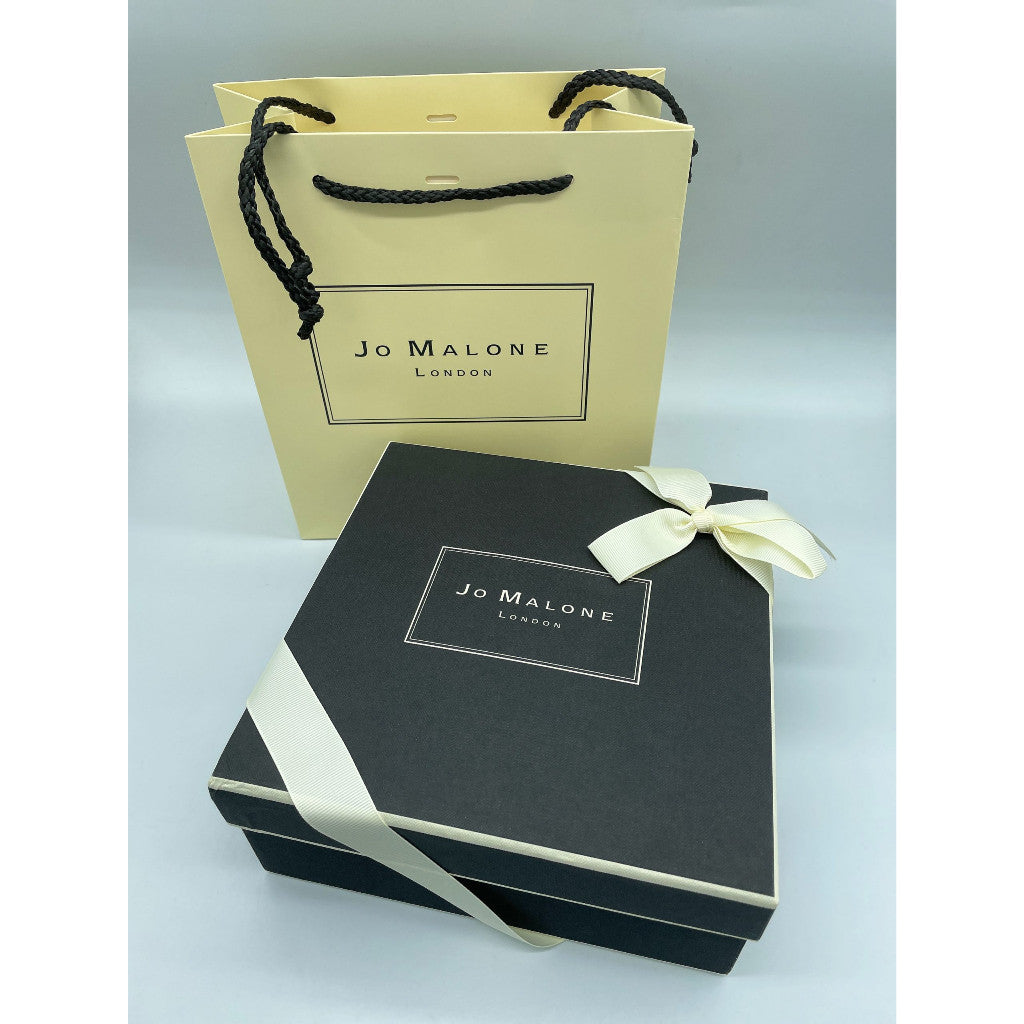 J0 MaIone Wild Bluebell / Orange Blossom / Red Roses Scented Candle Set (Square Box) With Paper Bag