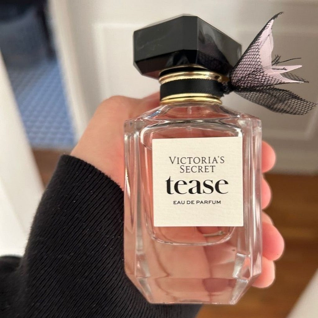 Vicotrias Sceret Tease EDP / Creme Cloud / Candy Noir 100ml for Women